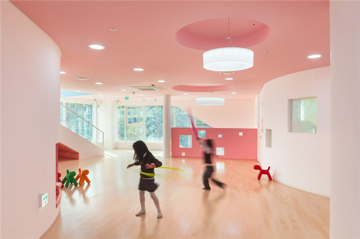 首爾花朵幼兒園室內(nèi)裝修設(shè)計(jì)
