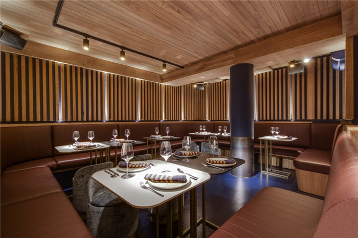 國外創(chuàng)意海港風(fēng)餐廳酒吧裝修設(shè)計(jì)圖  演繹冰火兩重天
